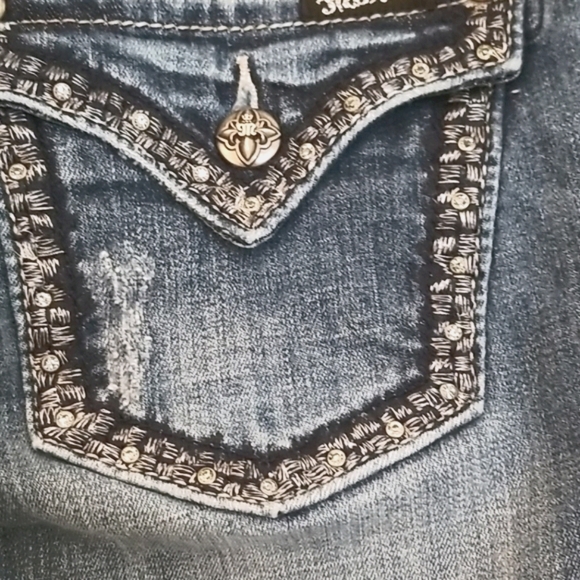 🌟Miss Me bootcut jeans, distressed, sz 28 - Picture 8 of 10